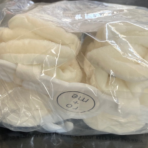 RO AND ME BY ROBEEZ Cozy Caleb Crib Baby Sneaker Bootie Navy + Ivory 12-18 Month - Picture 10 of 13